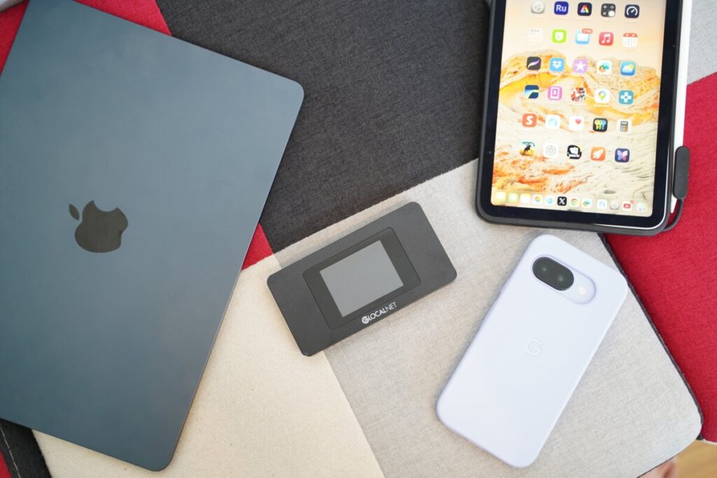 スマホよりも軽量コンパクトでどこでも持ち運べる